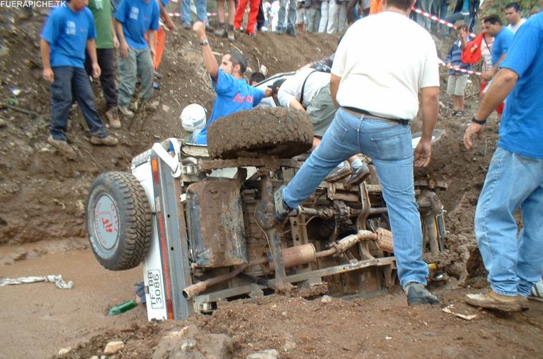 Suzuki Samurai trial 4x4